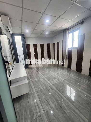 NHÀ ĐẸP NGAY CHỢ PHẠM THẾ HIỂN ĐÚC 1 LẦU. 2 PHÒNG NGỦ.  3,6×12 P4. Q8.