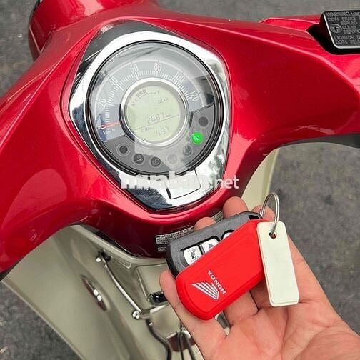 Super Cub 125 sx2019 máy lớn màu đỏ trắng siêu đep