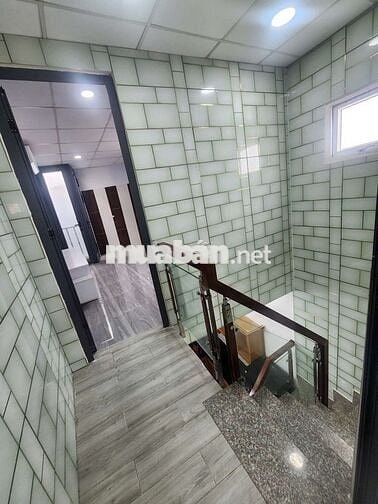 NHÀ ĐẸP NGAY CHỢ PHẠM THẾ HIỂN ĐÚC 1 LẦU. 2 PHÒNG NGỦ.  3,6×12 P4. Q8.