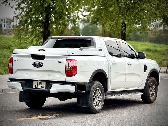 Bán xe bán tải Ford Ranger XLS 4x4 AT Trắng 2023