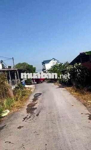 Bán dãy trọ cạnh KCN Tây Bắc, Củ Chi 183m2, 1kiot+6 phòng, SHR, 1tỷ2