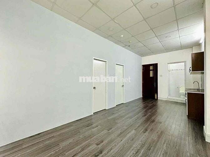 CĂN HỘ 2 PHÒNG NGỦ 50M2 - THANG MÁY - NGAY CV HOÀNG VĂN THỤ