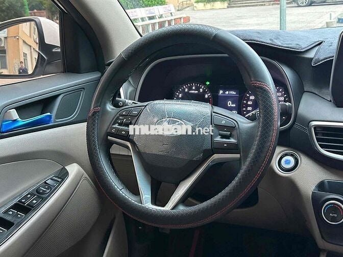 Hyundai Tucson 2021 2.0 AT Tiêu chuẩn - 31000 km