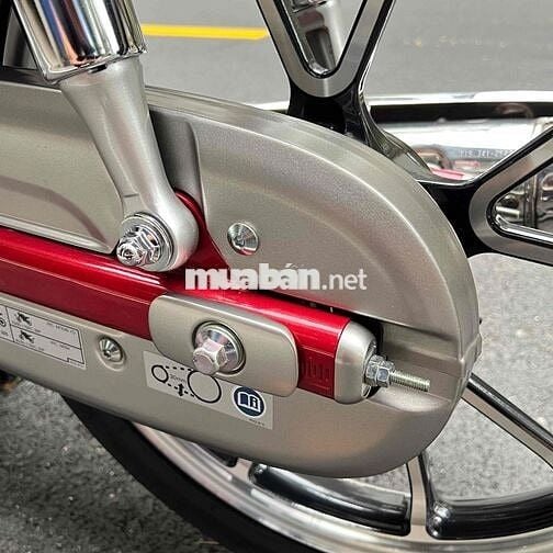 Super Cub 125 sx2019 máy lớn màu đỏ trắng siêu đep