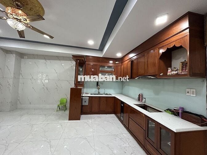 BÁN NHÀ MẶT TIỀN NGUYỄN THỊ TƯƠI 149m2 5 tầng 5PN giá rẻ đầu tư