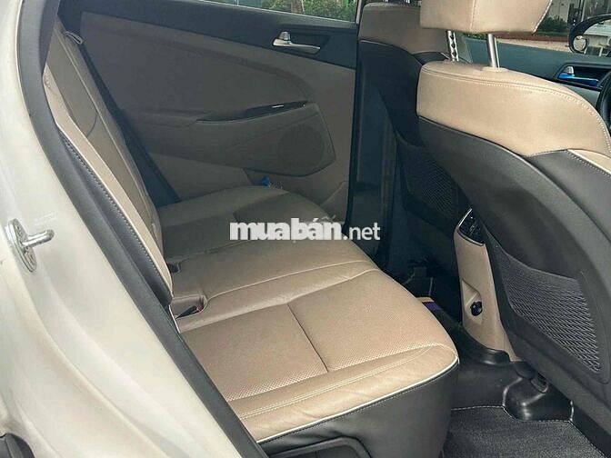 Hyundai Tucson 2021 2.0 AT Tiêu chuẩn - 31000 km