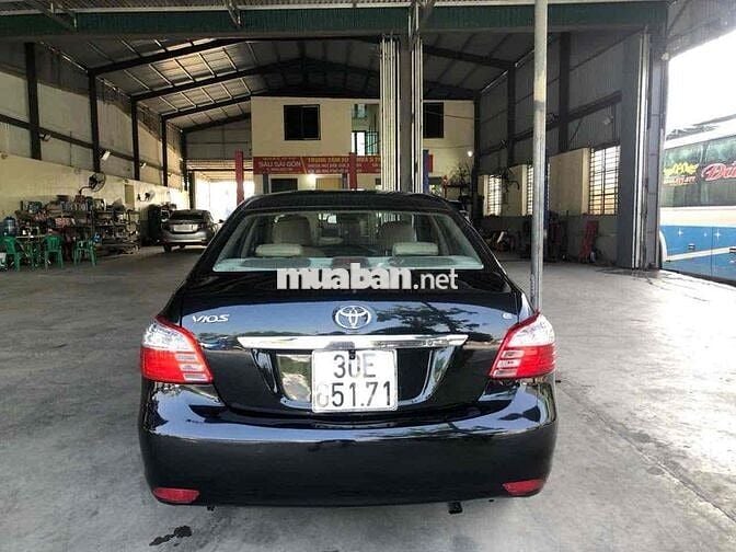 cần bán xe vios 2010 màu đen