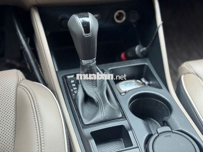 Hyundai Tucson 2020 may xăng ban đăc biêt 2.0