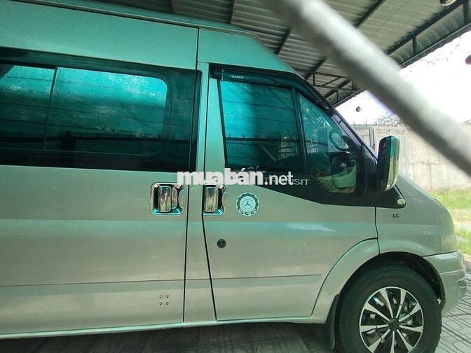 Ford Transit 2015 Standard MID - 249999 km