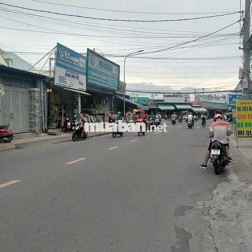 Nhà phố 5m x 23m. 3 tầng Có vỉa hè 9m Mặt tiền Nguyễn Thị Búp