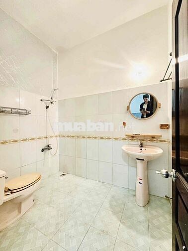 CHO THUÊ PHÒNG STUDIO CỬA SỔ THOÁNG GẦN KHU VỰC SÂN BAY