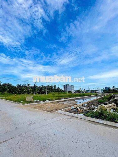 CÒN 2 LÔ GỐC 3MT NGAY ĐƯỜNG 3 THÁNG 2 GIÁ HẠT DẺ