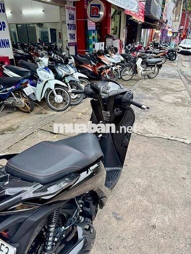 🔵🔵 SH 125 CBS đen Sproty 2019 chính chủ rất đẹp