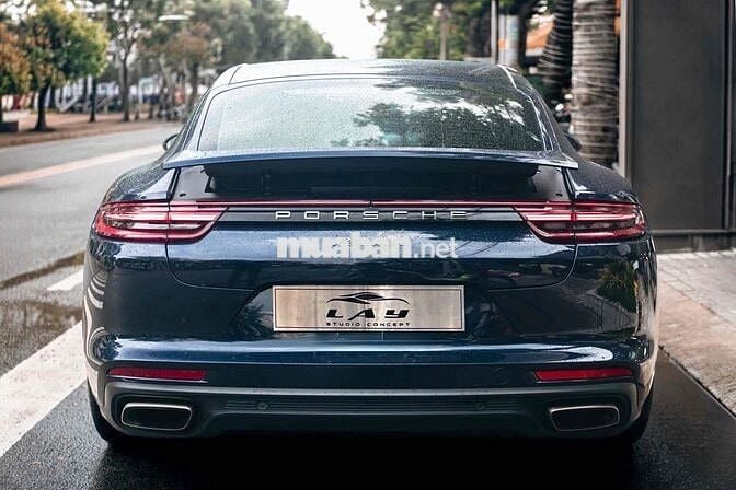 Porsche Panamera Xanh Ánh Kim - 1 chủ Sài Gòn