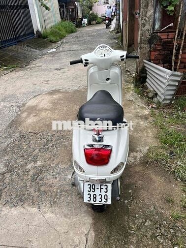 Cần bán Vespa máy móc êm mạnh . Bs đẹp dễ nhìn