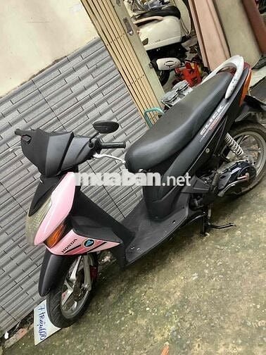 Click màu đen xe đẹp biển thành phố