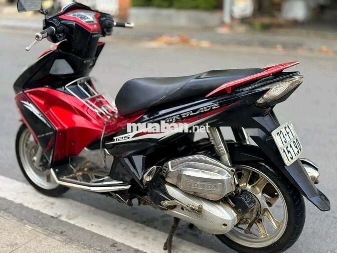 Honda Air Blade 125 Đỏ đen