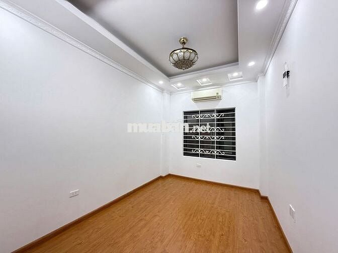 Nhà đẹp-Mặt ngõ-Ngõ thông-Gần phố oto-Xã Đàn 37mx4T- ở,thuê,KD-12.85tỷ