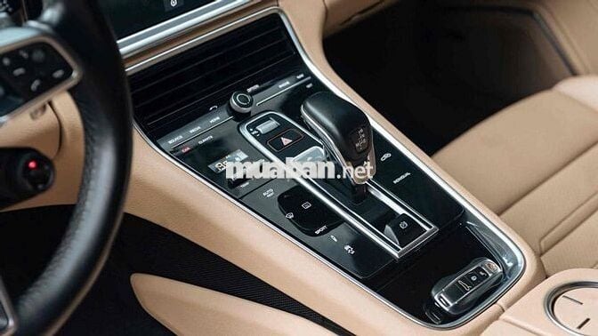 Porsche Panamera Xanh Ánh Kim - 1 chủ Sài Gòn