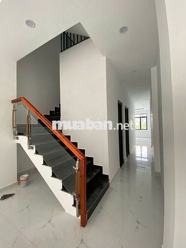 BÁN CĂN NHÀ 1 TRỆT 2 LẦU - SỔ RIÊNG - NGAY TRUNG TÂM TÂN HIỆP.