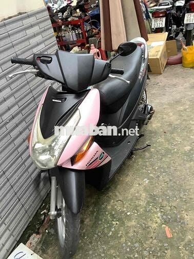 Click màu đen xe đẹp biển thành phố