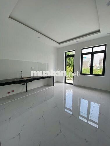 BÁN CĂN NHÀ 1 TRỆT 2 LẦU - SỔ RIÊNG - NGAY TRUNG TÂM TÂN HIỆP.