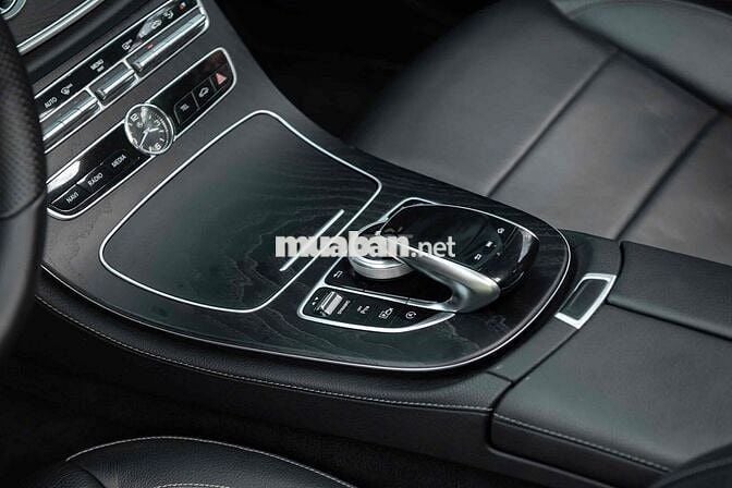 LONG ANH AUTO về Mercedes E200 Sport 2019 Limited