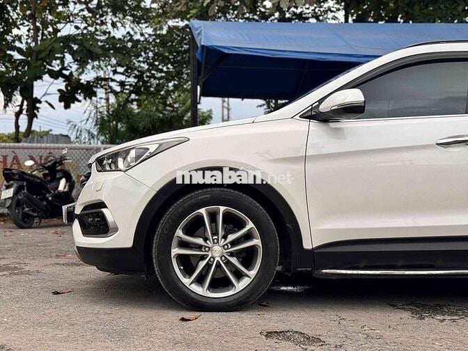 Hyundai Santa Fe - 2.4AWD - Tự Động