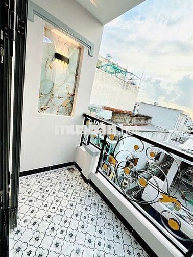 🏡 Bán Nhà mới 4 phòng ngủ vào ở liền khu VIP P15Q8.