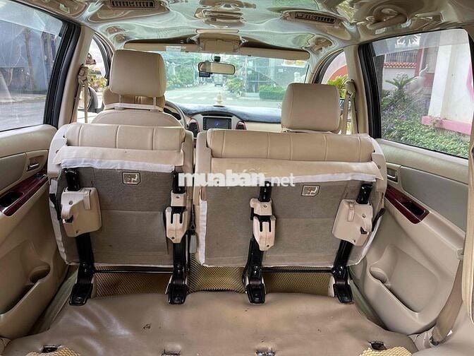 Toyota Innova 2006 G - 150000 km