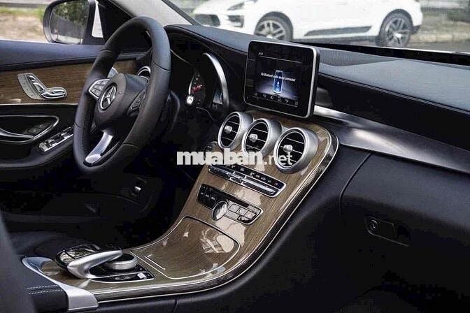 LONG ANH AUTO về Mercedes C250ex 2018