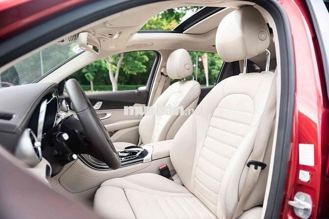 LONG ANH AUTO về Mercedes GLC300 4Matic 2019