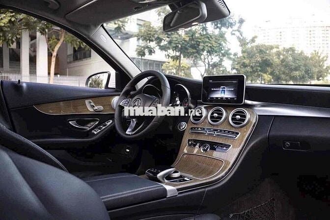 LONG ANH AUTO về Mercedes C250ex 2018