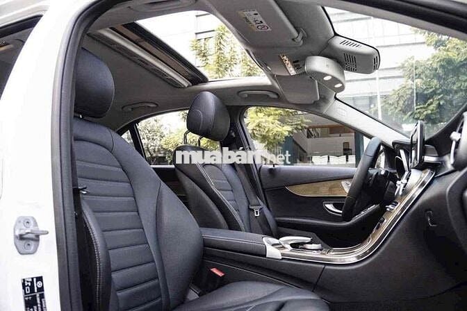 LONG ANH AUTO về Mercedes C250ex 2018