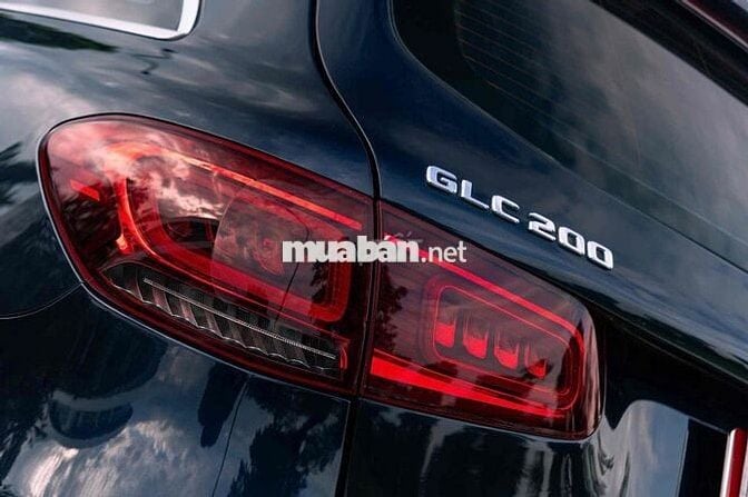 Mercedes GLC200 Model 2022 - Xanh/Kem - 60.000 km