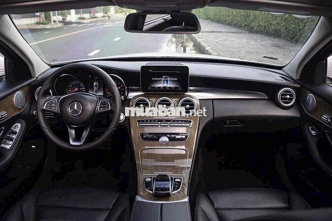 LONG ANH AUTO về Mercedes C250ex 2018
