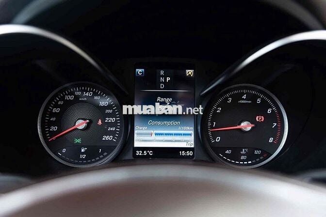 LONG ANH AUTO về Mercedes GLC300 4Matic 2019