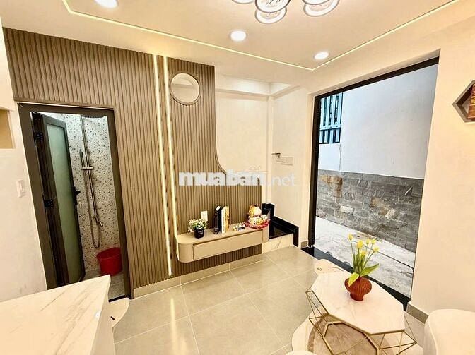 Nhà hẻm 24m2, 1 phòng ngủ, đường Nguyễn Thượng Hiền, Bình Thạnh