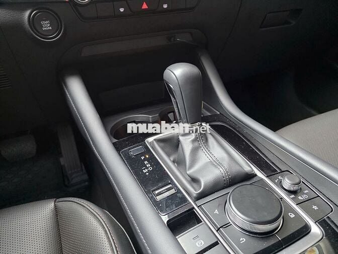 Mazda 3 Sedan 2025 1.5 Luxury Đỏ 2800 km