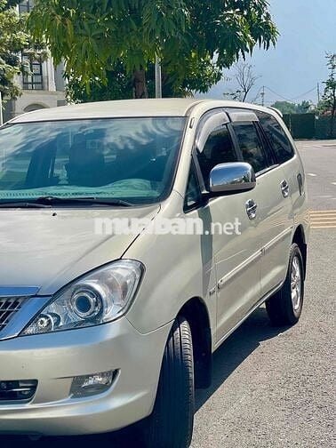 Toyota Innova 2006 G - 150000 km
