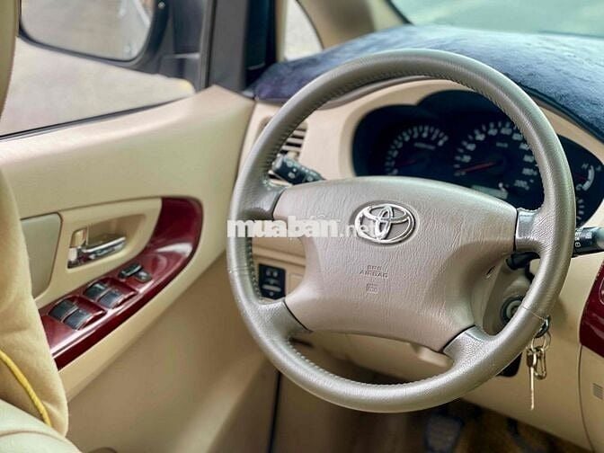 Toyota Innova 2006 G - 150000 km