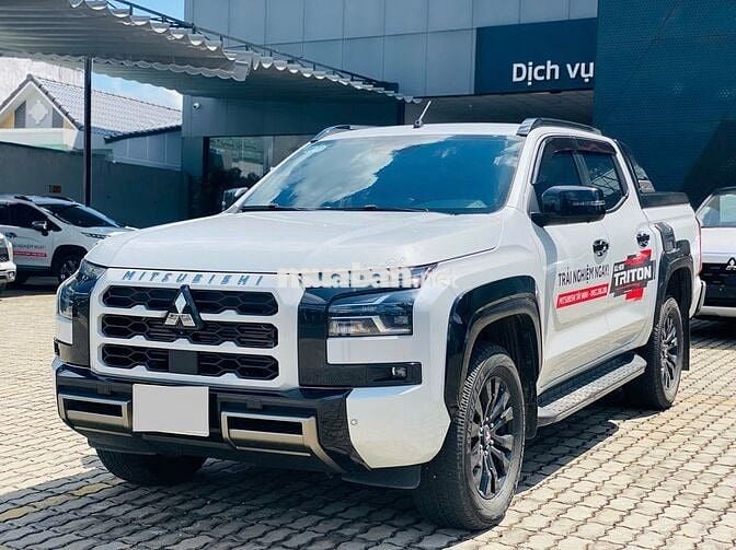 TRITON ATHLETE 4x4 2024 XE DEMO MITSU ODO 30.000KM