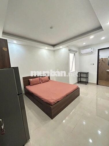 CHDV cực rộng ngay trung tâm, 30m2, Quận 10