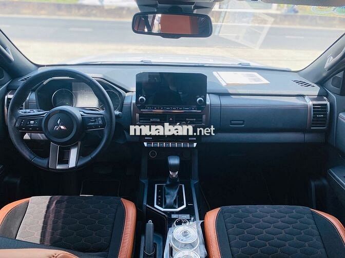 TRITON ATHLETE 4x4 2024 XE DEMO MITSU ODO 30.000KM