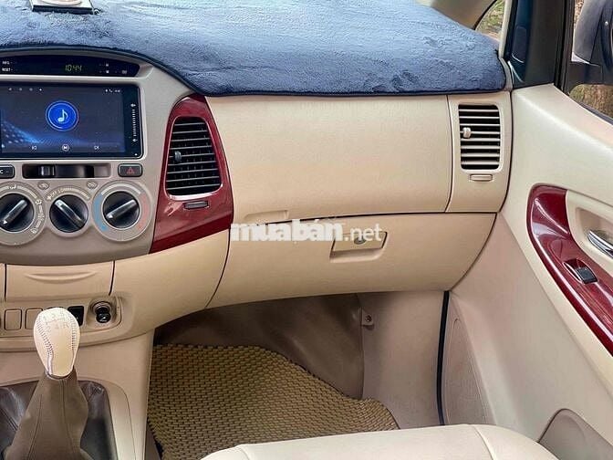 Toyota Innova 2006 G - 150000 km