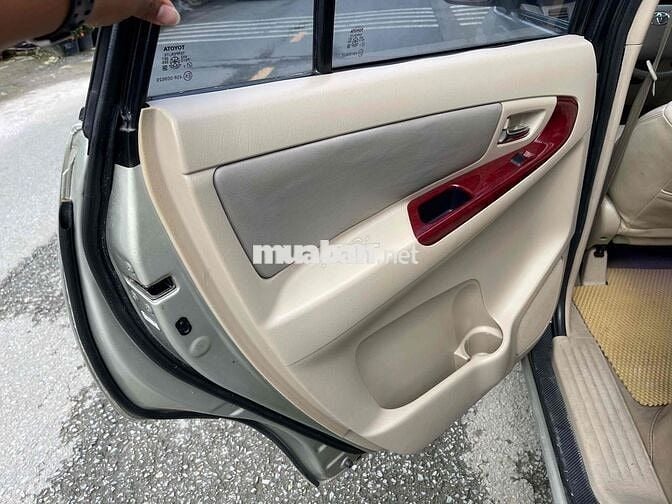 Toyota Innova 2006 G - 150000 km