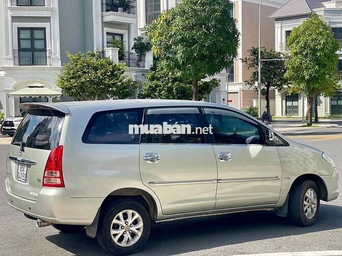 Toyota Innova 2006 G - 150000 km