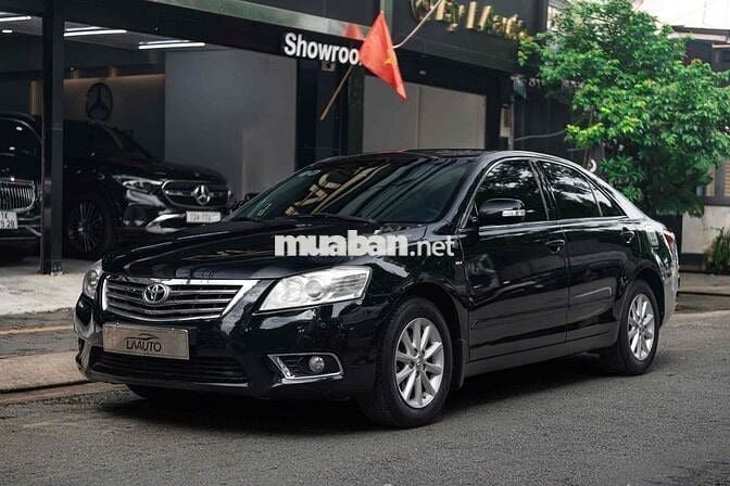 LONG ANH AUTO về TOYOTA camry model 2013