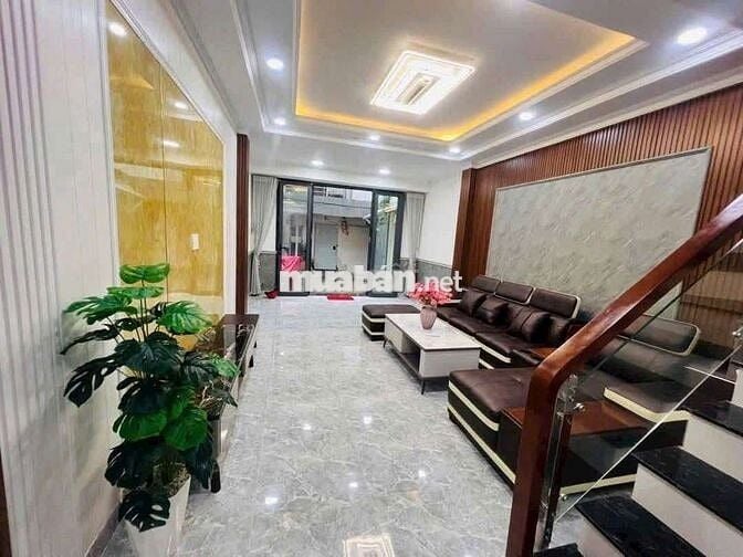 2 tang đẹp lung linh nguyên thị thập ngay ngã tư nguyên văn linh gần