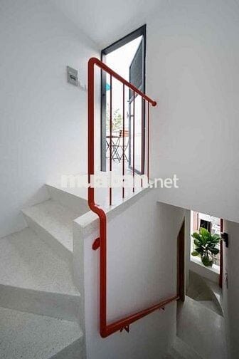 CHO THUÊ CĂN HỘ BAN CÔNG , CỬA SỔ THOÁNG , 38m2 - GẦN VẠN HẠNH MAL Q10